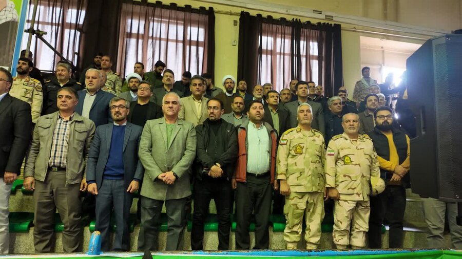 همایش اقتدار بسیجیان در سنندج برگزار شد
