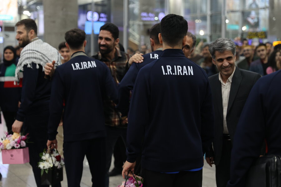 استقبال از کاروان ورزشی ناشنوایان