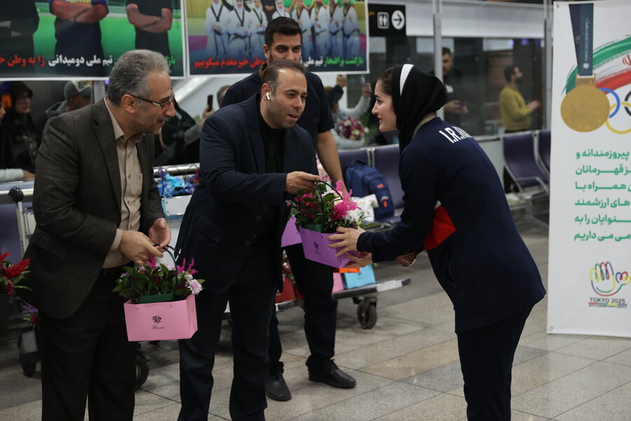 استقبال از کاروان ورزشی ناشنوایان