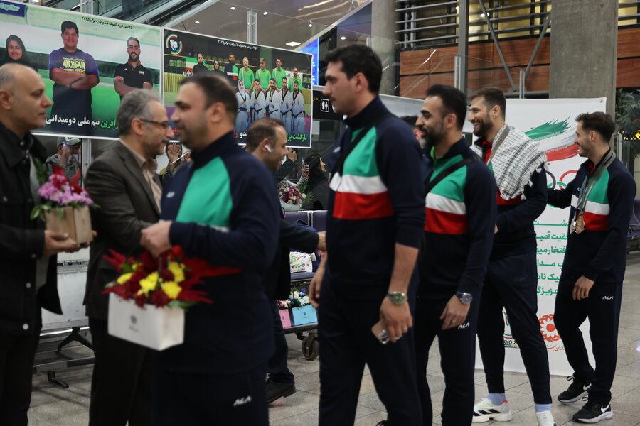 استقبال از کاروان ورزشی ناشنوایان