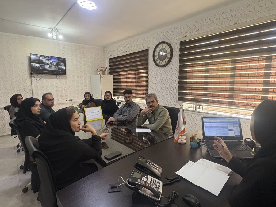 جلسه برنامه‌ریزی جشنواره «زندگی با قرآن» در سروآباد برگزار شد
