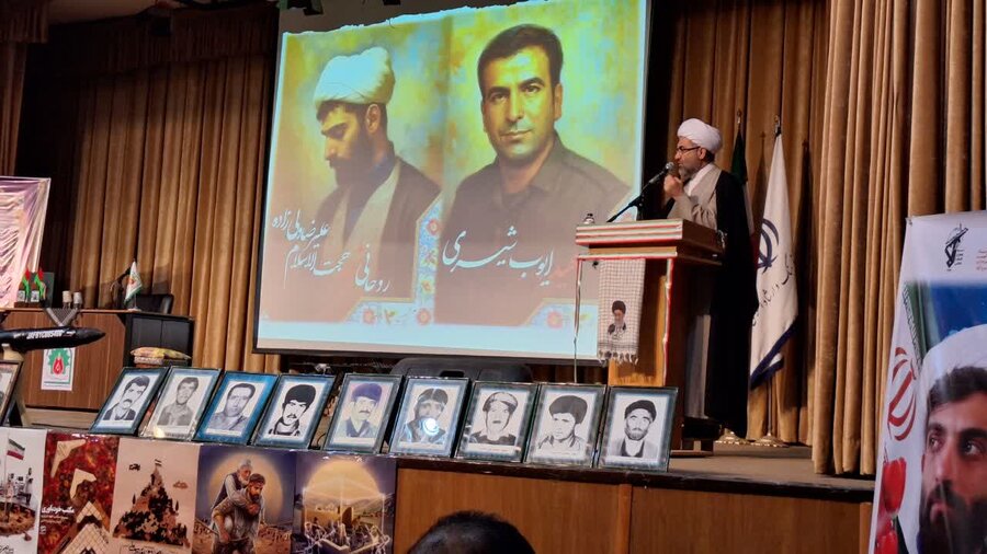 یادواره شهدای ۵ آذر در سروآباد برگزار شد