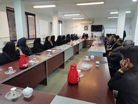 برگزاری جلسه بررسی عملکرد حوزه‌های مختلف با حضور معاون توسعه مدیریت و منابع