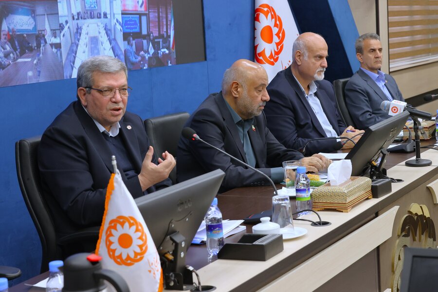 نشست بررسی  مسائل اجتماعی محور و محله محور با حضور وزیر تعاون کار رفاه اجتماعی