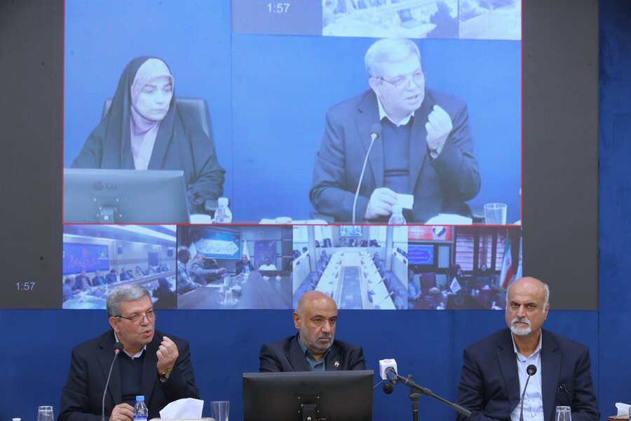 نشست بررسی مسائل اجتماعی محور و محله محور با حضور وزیر تعاون کار رفاه اجتماعی نشست بررسی مسائل اجتماعی محور و محله محور با حضور وزیر تعاون کار رفاه اجتماعی