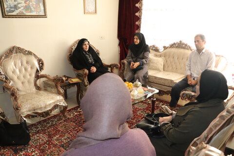 گزارش تصویری| بازدید از خانواده های شهید دارای معلولیت