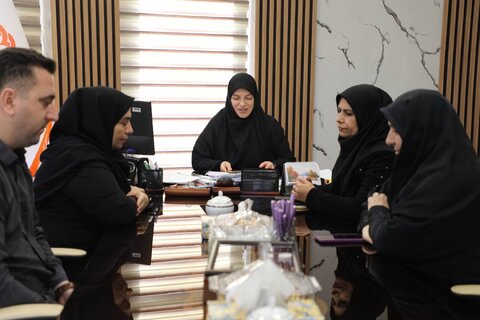 شهرتهران| تقدیر مدیر بهزیستی از مسئول بسیج به مناسبت هفته بسیج