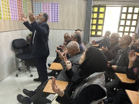 اسلامشهر| برگزاری مراسم گرامیداشت شهادت حضرت فاطمه زهرا (س) در مرکز سیب سبز