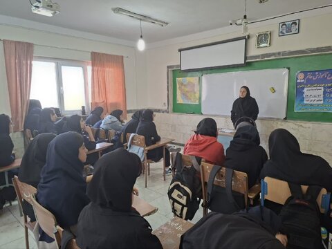 تداوم اجرای طرح «خاتم» در بهزیستی بیجار با محوریت خودمراقبتی و تاب‌آوری دختران