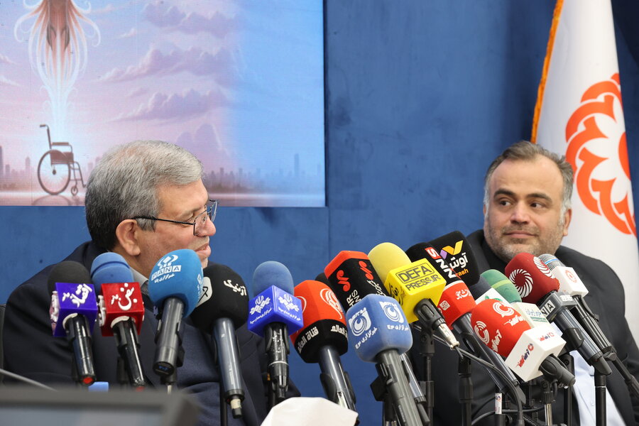 نشست خبری رئیس سازمان بهزیستی کشور با اصحاب رسانه (به مناسبت هفته بهزیستی ) نشست خبری رئیس سازمان بهزیستی کشور با اصحاب رسانه (به مناسبت هفته بهزیستی )