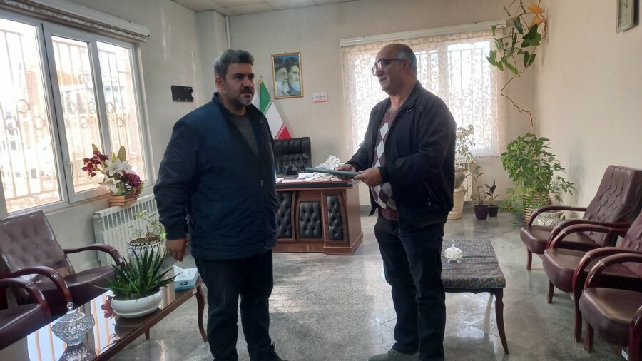 فیروزکوه | تجلیل از ایثارگران شاغل در بهزیستی در هفته بسیج