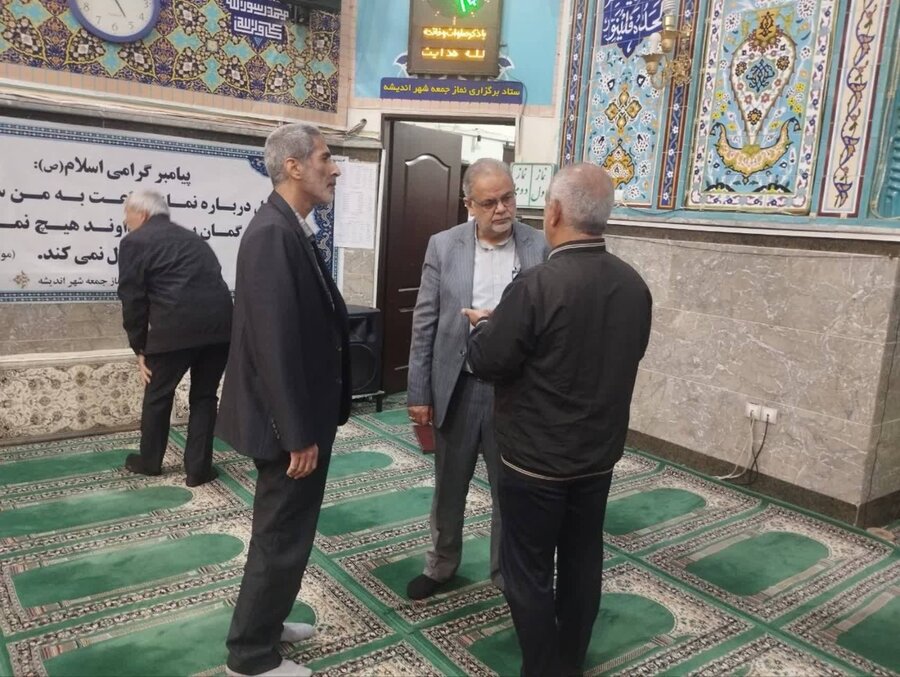 شهریار | برپایی میز خدمت بهزیستی در مصلای نماز جمعه شهر اندیشه به مناسبت گرامیداشت روز جهانی معلولین