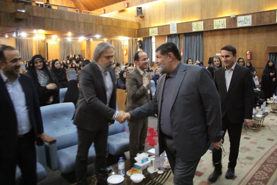 دماوند | دومین همایش نقش زن در سلامت جامعه در بخش رودهن برگزار شد