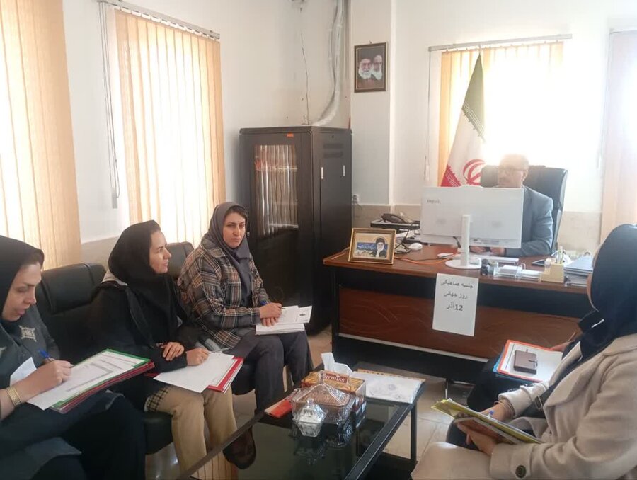 جلسه هماهنگی برنامه‌های هفته معلولان در بهزیستی دهگلان برگزار شد 