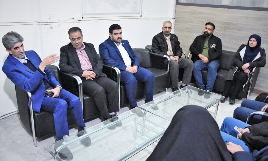 اورژانس اجتماعی - 8 آذر