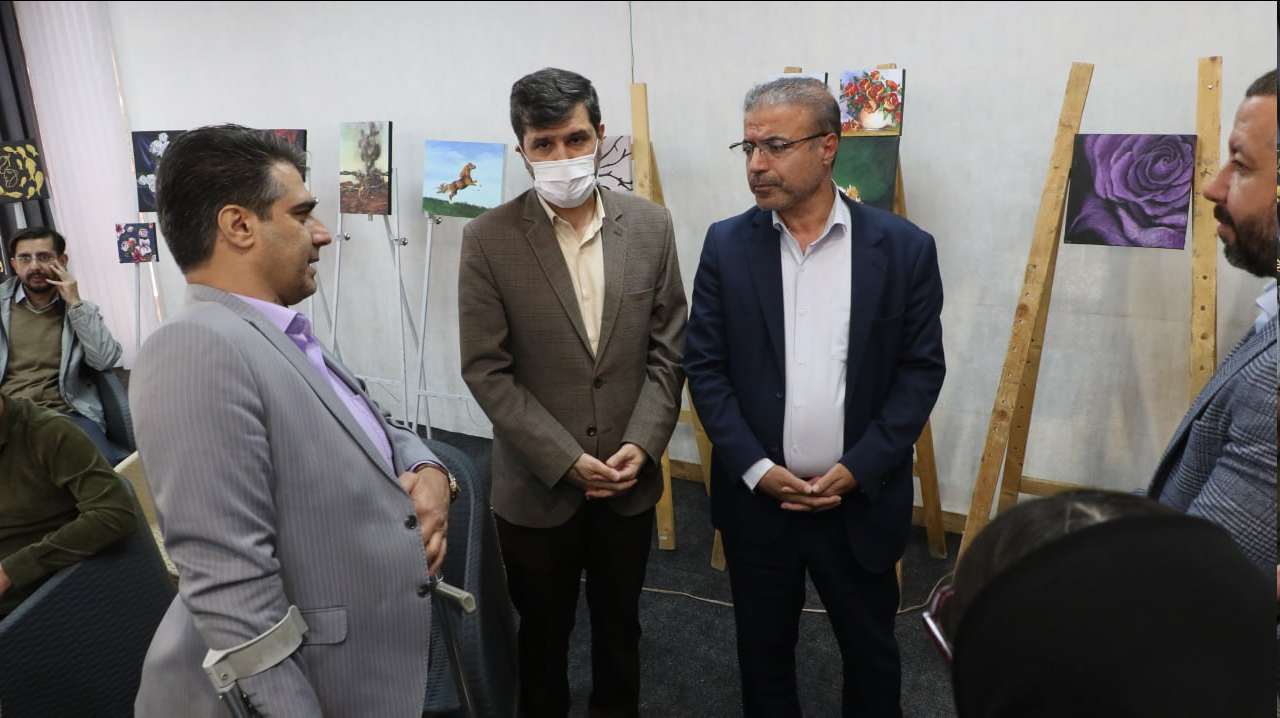 همدان میزبان همایش پرشور «عبور از محدودیت‌ها» شد