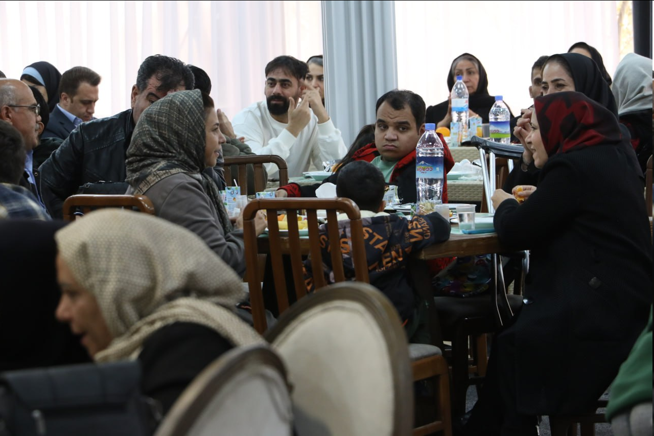 همدان میزبان همایش پرشور «عبور از محدودیت‌ها» شد