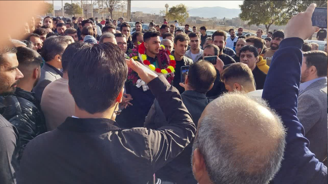 مراسم استقبال از نایب قهرمان المپیک ۲۰۲۵ ژاپن در شهرستان ملایر