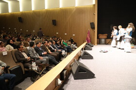 بازدید استاندار و مدیرکل بهزیستی استان کرمان از نمایشگاه توانمندی‌های افراد دارای معلولیت در مجموعه نگاه آفتاب مهر