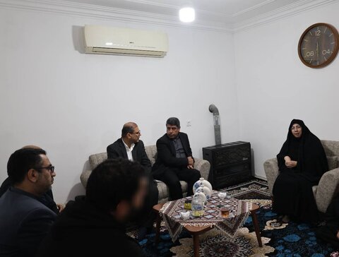 مسوولان استانی مازندران در کنار خانواده عضو دارای معلولیت در بابلسر؛ رسیدگی و پیگیری مشکلات معیشتی و رفاهی انجام شد