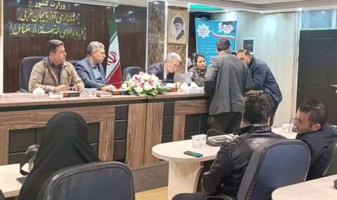 ملاقات مردمی فرماندار سلماس با حضور رؤسای ادارات