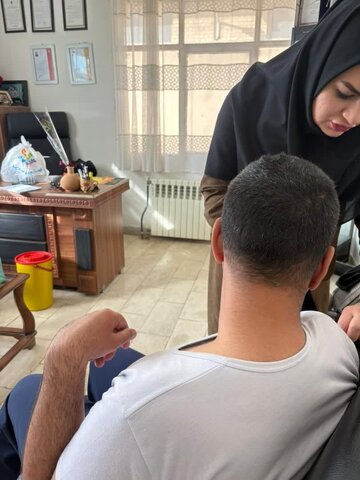 اجرای برنامه پیشگیرانه تزریق واکسن آنفولانزا در مراکز توانبخشی روزانه بهزیستی شهرستان ساوجبلاغ