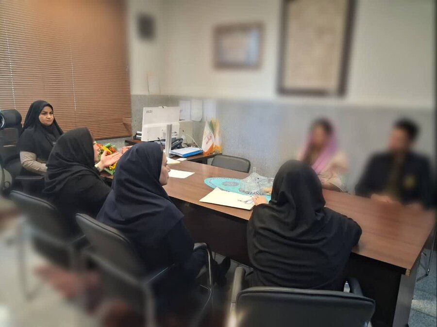 هیجدهمین کمیته فرزندخواندگی با حضور مهین سرگزی معاون سلامت اجتماعی بهزیستی گلستان و کارشناسان حوزه اجتماعی در اداره‌کل بهزیستی استان برگزار شد