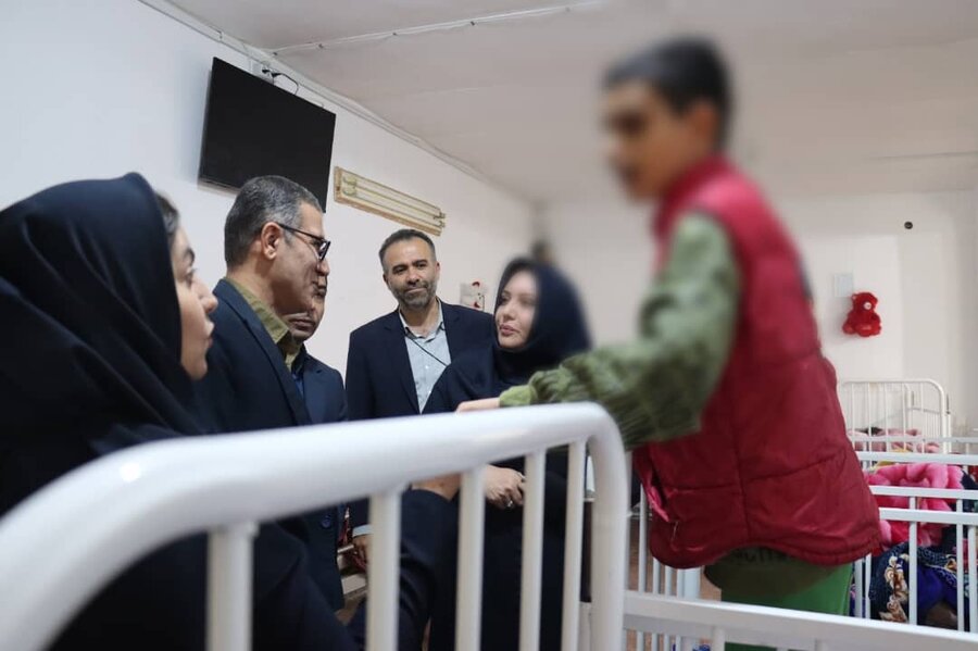 بازدید مدیرکل بهزیستی بوشهر از مرکز نگهداری کودکان معلول «لبخند شیرین» در آستانه هفته معلولیت