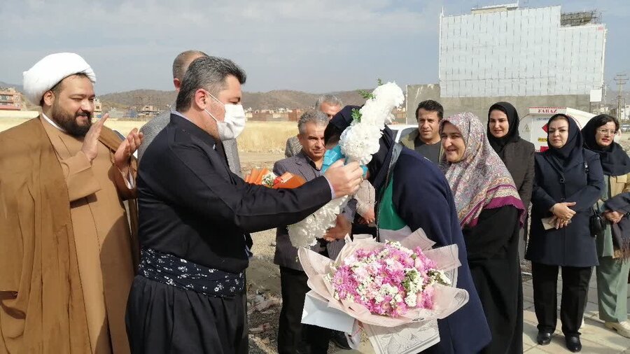 استقبال باشکوه مریوان از نسیبه شهبازی، مدالآور المپیک ۲۰۲۵ ناشنوایان