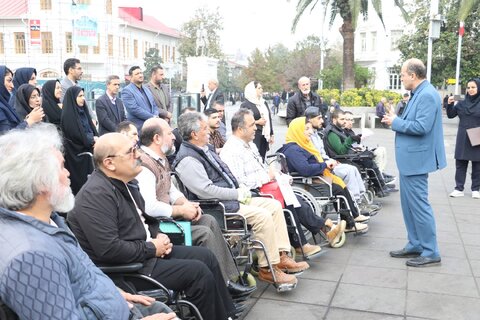 گردهمایی ویلچرسواران در پیاده‌راه فرهنگی رشت