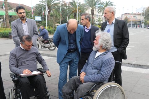 گردهمایی ویلچرسواران در پیاده‌راه فرهنگی رشت