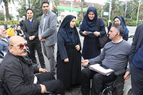 گردهمایی ویلچرسواران در پیاده‌راه فرهنگی رشت