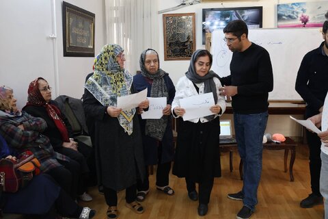 با حضور سرپرست اداره کل بهزیستی مازندران؛  کارگاه آموزشی پیشگیری از معلولیت‌های دوران سالمندی در مرکز مینا ساری برگزار شد