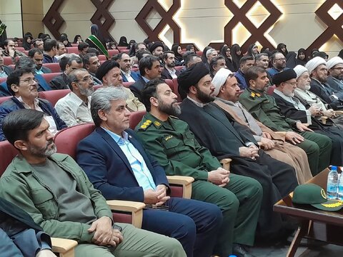 گزارش تصویری/حضور مدیر کل بهزیستی قم در آیین نشان برکت