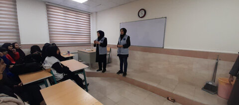 در حاشیه مانور سراسری زلزله / آموزش مدیریت استرس بحران در ۲۰۰ مدرسه استان البرز