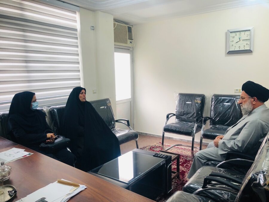 رضوانشهر/ دیدار رؤسای ادارات بهزیستی و کمیته امداد امام خمینی (ره) با امام جمعه شهرستان