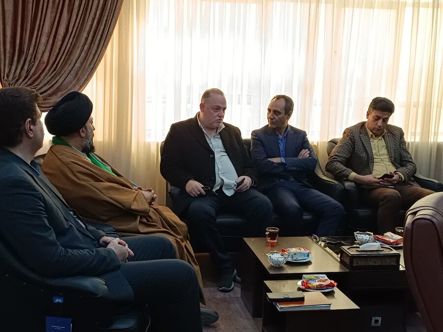 نشست هماهنگی ساخت مرکز جامع خیری اوتیسم با حضور امام‌جمعه زارچ، فرماندار، جمعی از خیرین، رئیس بهزیستی زارچ و با میزبانی نادر هومنیان مدیرکل بهزیستی