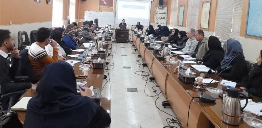 کارگاه تخصصی تربیت مربی آموزش پیش از ازدواج در بهزیستی استان اصفهان برگزار شد