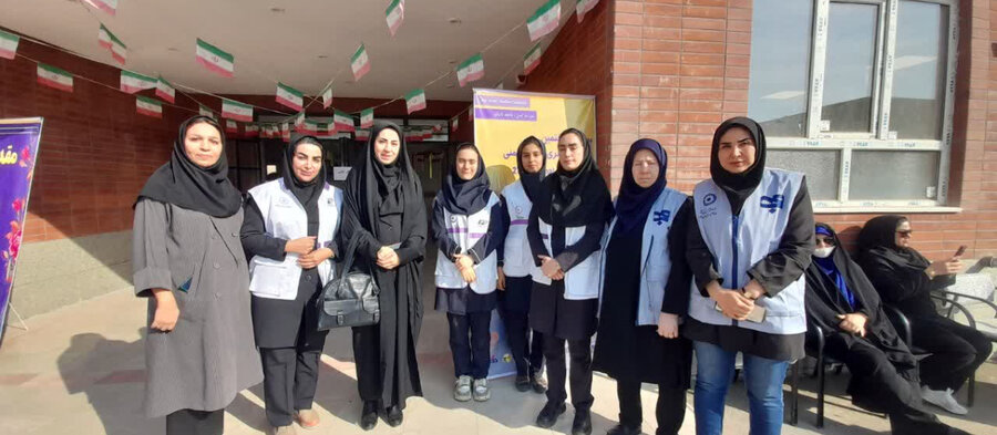 در حاشیه مانور سراسری زلزله / آموزش مدیریت استرس بحران در ۲۰۰ مدرسه استان البرز