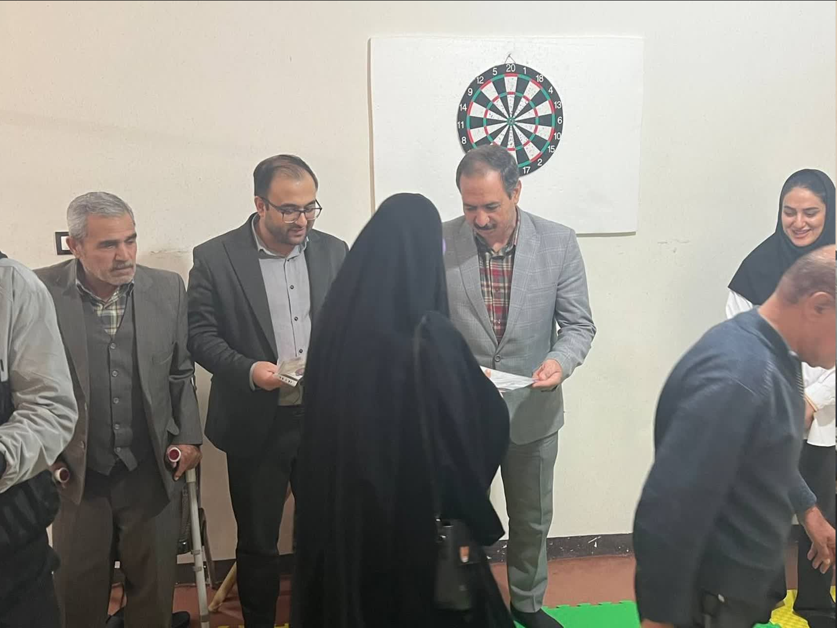 تجلیل از معلولین افتخارآفرین شهرستان بهار به مناسبت هفته گرامیداشت معلولین