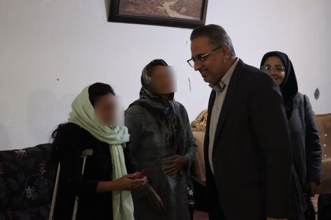 گزارش تصویری ا بازدید ازمنزل سه خانواده دارای دو عضو دارای معلولیت  در شهر اراک
