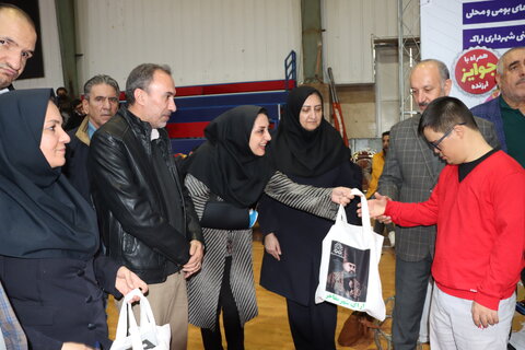 گزارش تصویری ا برگزاری جشنواره ورزشی ویژه توانیابان  به مناسبت روز جهانی معلولین در اراک