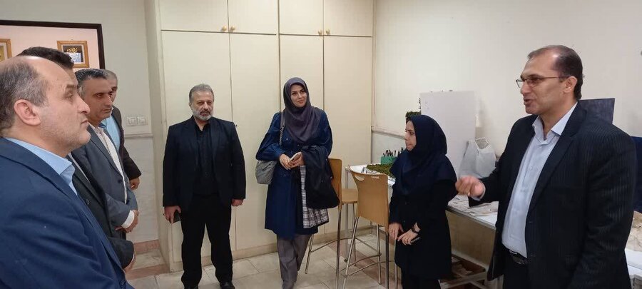 بازدید مدیرکل بهزیستی گیلان از دانشکده توسعه فناوری و کارآفرینی دانشگاه آزاد اسلامی رشت