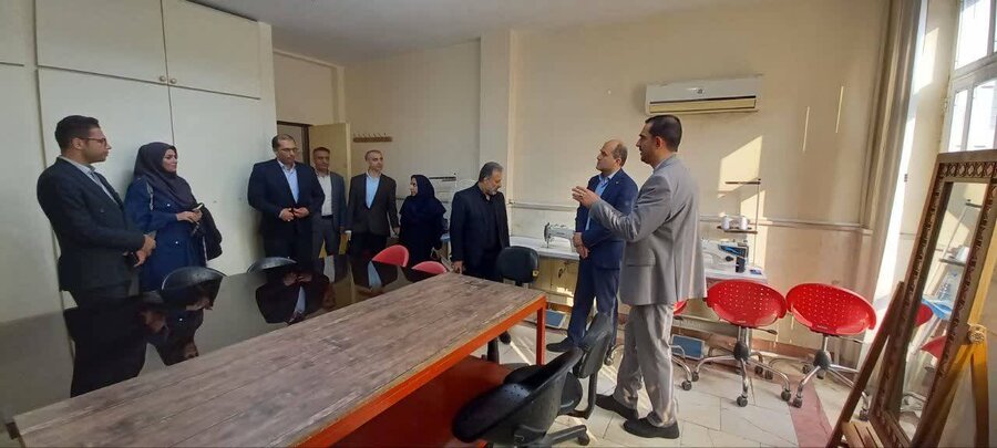 بازدید مدیرکل بهزیستی گیلان از دانشکده توسعه فناوری و کارآفرینی دانشگاه آزاد اسلامی رشت