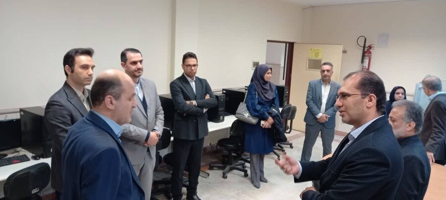 بازدید مدیرکل بهزیستی گیلان از دانشکده توسعه فناوری و کارآفرینی دانشگاه آزاد اسلامی رشت