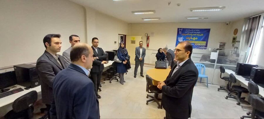 بازدید مدیرکل بهزیستی گیلان از دانشکده توسعه فناوری و کارآفرینی دانشگاه آزاد اسلامی رشت