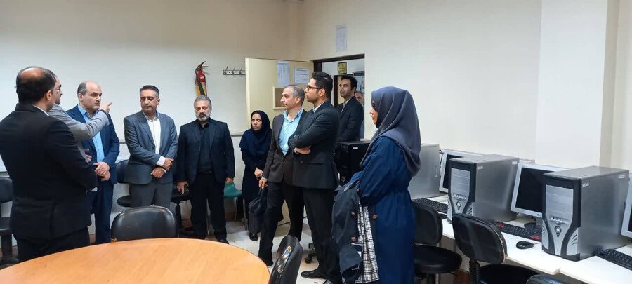 بازدید مدیرکل بهزیستی گیلان از دانشکده توسعه فناوری و کارآفرینی دانشگاه آزاد اسلامی رشت