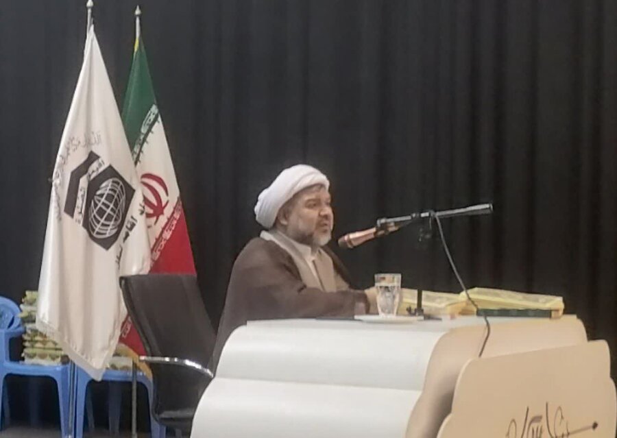 تقدیر از مدیرکل بهزیستی گیلان و دبیر شورای اقامه نماز در آیین تجلیل از دستگاه‌های برتر ترویج فرهنگ نماز ۱۴۰۳