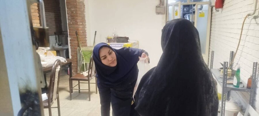 شهریار | توزیع ۱۰۰ بسته سبد کالا به مناسبت هفته معلولین در شهرستان