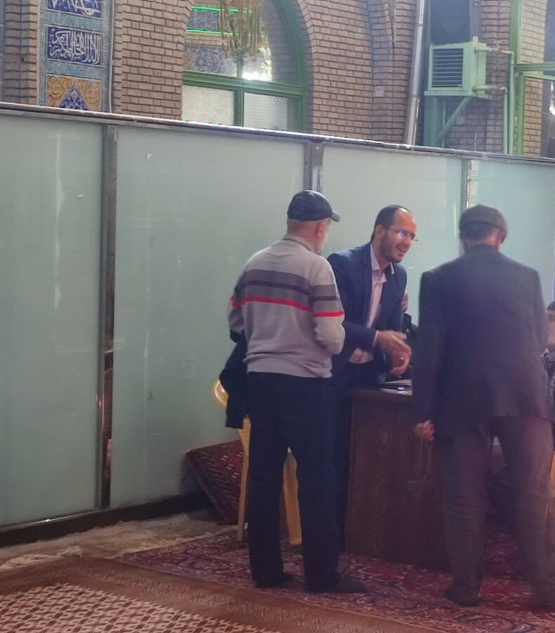 دماوند | برگزاری میزخدمت جهادی اداره بهزیستی